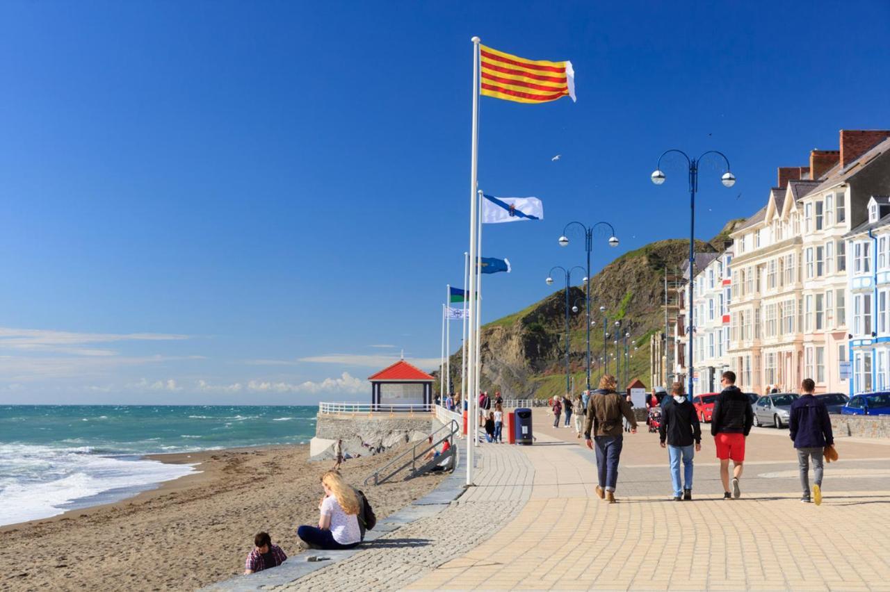 New Central Seafront Apartment- Stunning Sea Views Aberystwyth Exterior photo